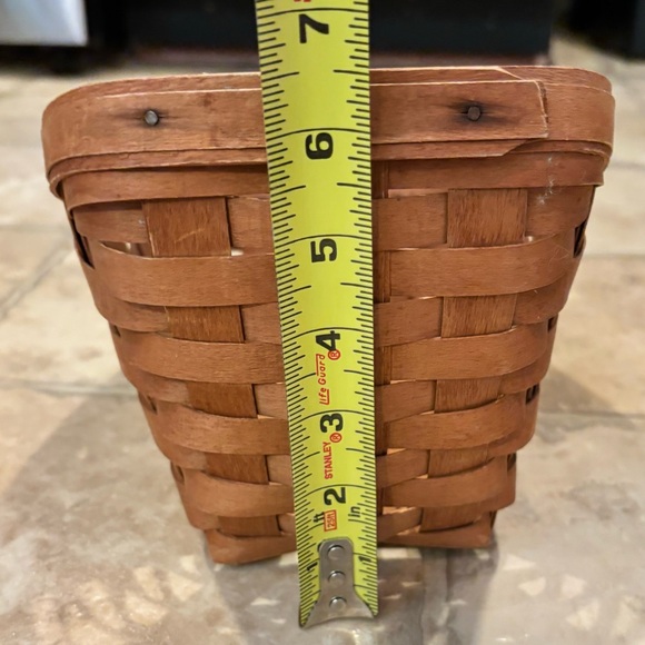 Longaberger 1990 Slanted Vegetable Basket EUC Signed - Picture 5 of 11